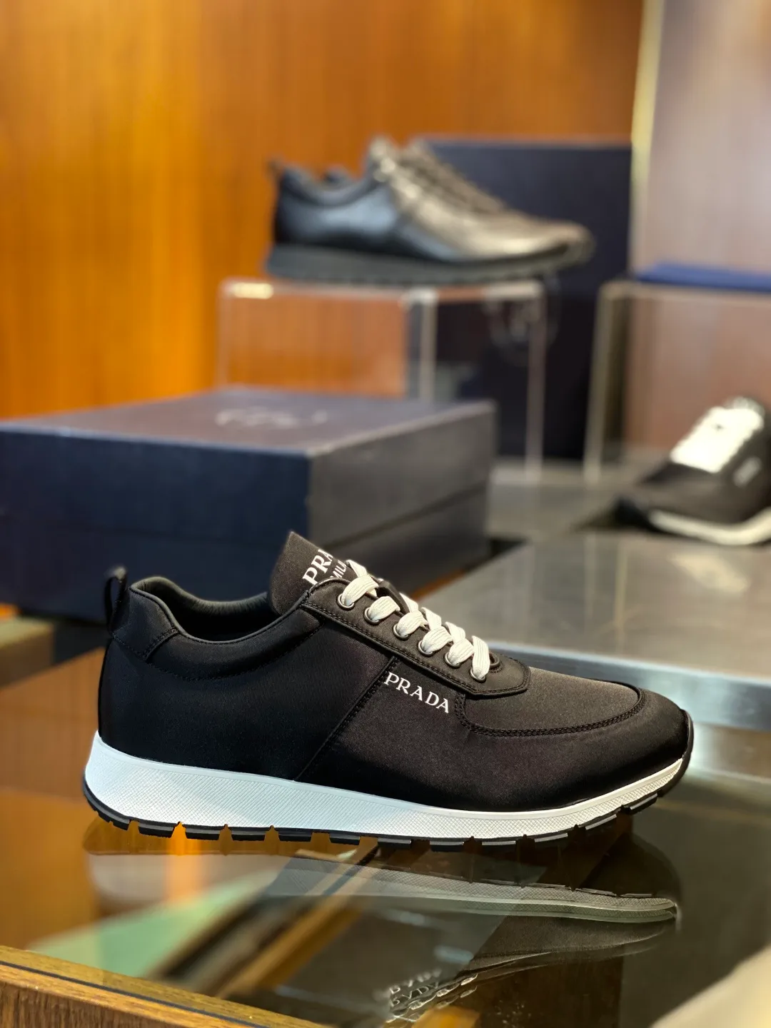 💰660 PRAD*Prax 01 Regenerated Nylon Sneakers ♞size; 39~46 Form and function merge into one, sports inspiration and exquisite craftsmanship quietly meet: Prada men’s sneaker series features unique and clever designs, including Prada Downtown, Cloudbust Thunder 57 #Prada Collision Cross.